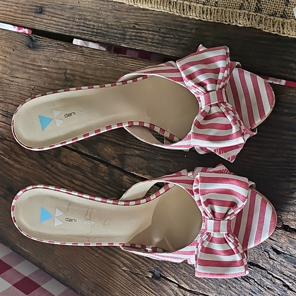 DANIBLACK-Peep Toe Red & White Stripe Stilettos